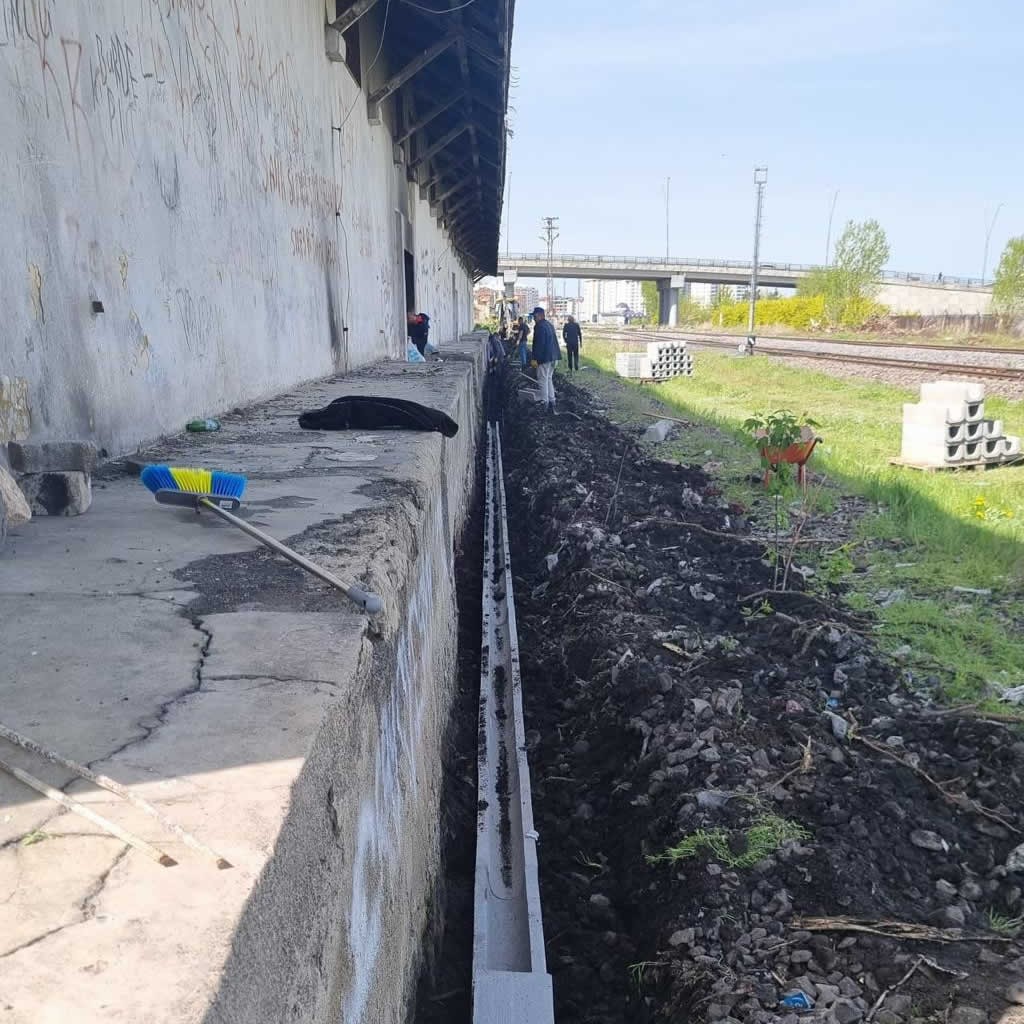 Beton Kablo Kanalı